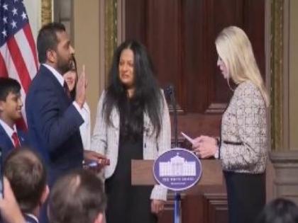 Kash Patel became 9th FBI director Took oath on Bhagwat Geeta | भगवत गीता पर हाथ रख ली शपथ, काश पटेल बने FBI डायरेक्टर