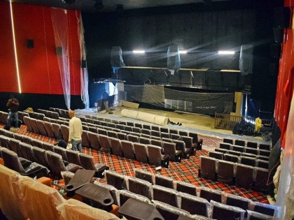 Cinema hall will open in Srinagar from tomorrow, people will be able to enjoy movies in theater after 23 years | श्रीनगर में कल से खुलेगा सिनेमाहाल, 23 साल बाद थियेटर में फिल्मों का आनंद ले सकेंगे लोग