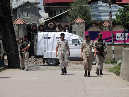 Jammu and Kashmir: Five terrorists arrested in two days, arms also recovered | जम्मू-कश्मीर: दो दिन में पांच आतंकी गिरफ्तार, हथियार भी बरामद