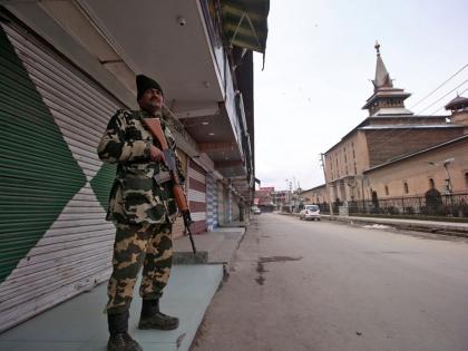 After the imposition of Article 370, the loss of 18 thousand crores in Kashmir, millions of jobs disappeared, many business establishments closed | अनुच्छेद 370 लगने के बाद कश्मीर में 18 हजार करोड़ का नुकसान, लाखों नौकरी गायब, कई व्यावसायिक प्रतिष्ठान बंद