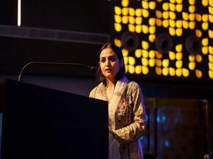 Kashmiri photojournalist Sanna Irshad Mattoo going America collect Pulitzer Prize stopped airport 2nd time 4 months | Pulitzer Prize लेने के लिए अमेरिका जा रही कश्मीरी फोटो पत्रकार को एयरपोर्ट पर रोका गया, 4 महीने में दूसरी बार नहीं जाने दिया गया विदेश