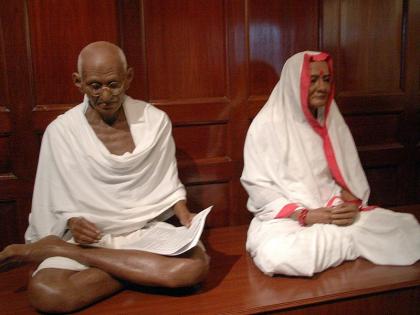 Kasturba Gandhi death anniversary Special: interesting incidents of life | पुण्यतिथि विशेषः कस्तूरबा, जिन्होंने चुकाई गांधी के महात्मा बनने की कीमत