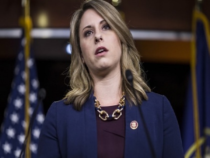 US Lawmaker Katie Hill resigns Amid affair allegations With Staffer | अमेरिकी महिला सांसद कैटी हिल ने कांग्रेस से दिया इस्तीफा, सहयोगी से शारीरिक संबंध बनाने का लगा था आरोप