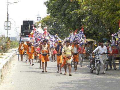 Ujjain administration imposed a ban on taking out Kavad Yatra | उज्जैन में प्रशासन ने लगाया कावड़ यात्रा निकालने पर प्रतिबंध, कलेक्टर के आदेश पर जिले में धारा 144 लगाई