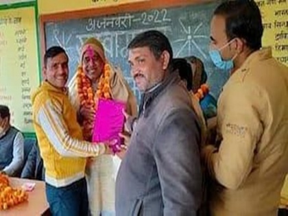 madhya pradesh government teacher donated 40 lakh poor students on retirement | सराहनीय! सरकारी शिक्षक ने रिटायरमेंट पर मिले 40 लाख गरीब छात्रों को दान किए, कहा- पढ़ाई के लिए रिक्शा चलाया दूध बेचा