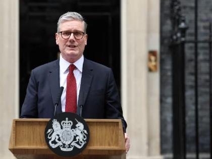 Keir Starmer Takes Over As UK's 58th Prime Minister | कीर स्टारमर ने ब्रिटेन के 58वें प्रधानमंत्री के रूप में पदभार संभाला, कहा- 'इसमें कोई संदेह नहीं हम ब्रिटेन का पुनर्निर्माण करेंगे' Keir Starmer Takes Over As UK's 58th Prime Minister | कीर स्टारमर ने ब्रिटेन के 58वें प्रधानमंत्री के रूप में पदभार संभाला, कहा- 'इसमें कोई संदेह नहीं हम ब्रिटेन का पुनर्निर्माण करेंगे'
