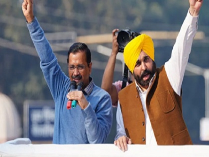 Punjab opposition parties furious over Arvind Kejriwal's meeting with Punjab officials | पंजाब के अधिकारियों के साथ अरविंद केजरीवाल की बैठक को लेकर भड़के विपक्षी दल, अमरिंदर सिंह ने भगवंत मान को बताया 'रबड़ स्टैंप'