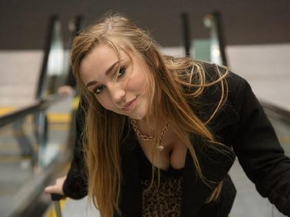 Porn star kendra Sunderland banned from Instagram after intimacy ‘joke’ on CEO | इंस्टाग्राम सीईओ के साथ सेक्स के बाद न्यूड पोस्ट करने की मिली मंजूरी: कैंड्रा संडरलैंड