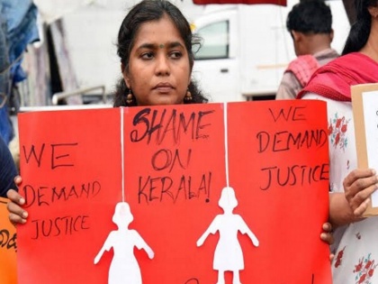 Kerala CPI(M) leader accused of raping and killing 6 yr old Justice for Kerala girls trends | ट्विटर पर ट्रेंड हुआ #JusticeforKeralagirls, CPI(M) नेता पर बच्ची से रेप और हत्या के आरोप, जानें पूरा मामला