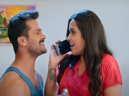 Khesari Lal Yadav Kajal Raghwani and Priyanka Singh song Whatsapp Ke Message Banke Dhaniya viral | VIDEO:'वाट्सएप के मैसेज बनके धनिया' में खेसारी लाल यादव ने काजल राघवानी संग लगाया रोमांस का तड़का, वीडियो देख झूम रहे फैंस