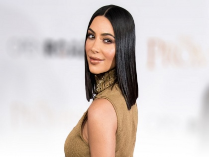 hollywood Kim Kardashian West is sending her 'haters' Valentine day gifts | फैन्स के लिए खुशखबरी, इस वेलेंटाइन डे किम कर्दशियां आपको भी भिजवा सकती हैं तोहफा