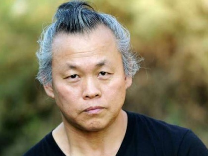 South Korean film director Kim ki duk dies from Coronavirus | दक्षिण कोरिया के फिल्म निर्देशक किम की डुक का कोरोना से निधन