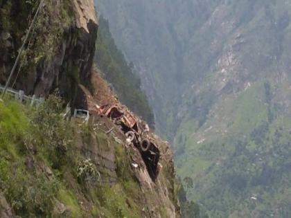 himachal pradesh kinnaur landslide death toll 13 rescue operations update itbp | हिमाचल प्रदेश : किन्नौर जिले में भूस्खलन के कारण मरने वालों की संख्या हुई 13, बचाव अभियान में जुटे आईटीबीपी के जवान