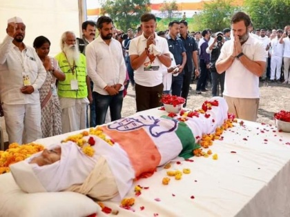 Congress leader Krishna Kumar Pandey died during 'Bharat Jodo Yatra', Rahul Gandhi paid tribute | कांग्रेस नेता कृष्ण कुमार पांडेय का 'भारत जोड़ो यात्रा' के दौरान हुआ निधन, राहुल गांधी ने दी श्रद्धांजलि