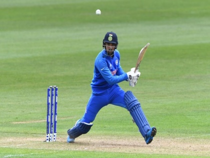 ICC World Cup 2019: indian cricketer Lokesh Rahul at no.4 | World Cup 2019: नंबर-4 की परेशानी सुलझी, केएल राहुल ने शतक ठोक पेश की मजूबत दावेदारी