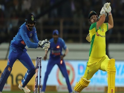 India vs Australia: KL Rahul brilliant stumping against Finch draws MS Dhoni comparison, Watch Video | IND vs AUS: केएल राहुल ने पलक झपकते ही बिखेरीं फिंच की गिल्लियां, फैंस ने की धोनी से तुलना, देखें वीडियो