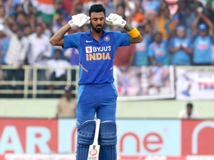 KL Rahul's 2019 World Cup bat fetches Rs 2,64,228 at charity auction | कोरोना से जंग: केएल राहुल का बल्ला 2.64 लाख रुपये में नीलाम, जानिए बाकी चीजों का मिला कितना दाम