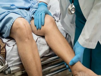 Knee pain is over, now climb mountains! Know the truth after knee transplant | घुटने का दर्द ख़त्म, अब करें पहाड़ों पर चढ़ाई! जानिए घुटना प्रत्यारोपण के बाद का सच Knee pain is over, now climb mountains! Know the truth after knee transplant | घुटने का दर्द ख़त्म, अब करें पहाड़ों पर चढ़ाई! जानिए घुटना प्रत्यारोपण के बाद का सच