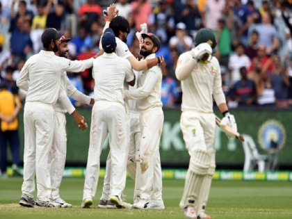Ind vs Aus: Virat Kohli equals Sourav Ganguly with most overseas Test wins for Indian captains | IND vs AUS: कोहली बने विदेश में भी जीत के 'किंग', कर ली सौरव गांगुली के सबसे बड़े रिकॉर्ड की बराबरी
