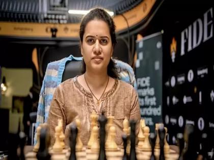 Grandmaster Koneru Humpy scripts history, becomes first Indian woman to enter FIDE Women's World Cup semi-finals | FIDE Women's Chess World Cup: कोनेरू हम्पी ने रचा इतिहास, फिडे महिला विश्व कप सेमीफाइनल में पहुंचने वाली पहली भारतीय महिला बनीं