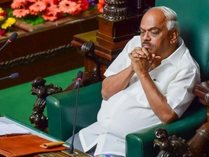 2 Independent MLAs requesting Assembly speaker for seats on Oppn side in the House | कर्नाटक: कम नहीं हो रही हैं कांग्रेस की मुश्किलें, स्पीकर को खत लिख दो निर्दलीय विधायकों ने की ये मांग
