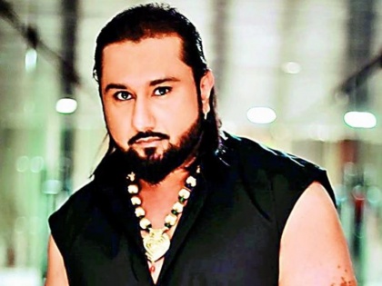 Honey Singh was assaulted in the club filed a complaint against 4-5 people | हनी सिंह के साथ क्लब में हुई मारपीट, गायक ने 4-5 लोगों के खिलाफ दर्ज कराई शिकायत, कहा- एक के पास हथियार था