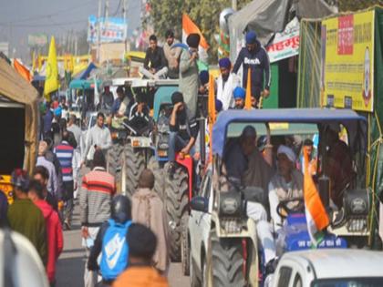 Congress will advocate in court of cases registered against agitating farmers and journalists | आंदोलनकारी किसानों और पत्रकारों पर दर्ज़ मामलों की अदालत में कांग्रेस करेगी पैरवी Congress will advocate in court of cases registered against agitating farmers and journalists | आंदोलनकारी किसानों और पत्रकारों पर दर्ज़ मामलों की अदालत में कांग्रेस करेगी पैरवी