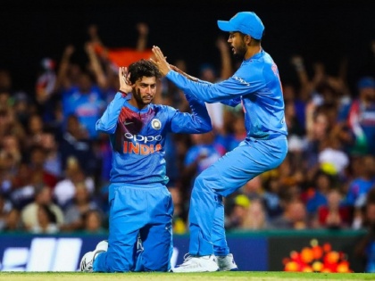 India vs Australia: Kuldeep Yadav writes new history during 1st t20 despite visitors defeat | Ind vs Aus: भारत की हार के बावजूद कुलदीप यादव का कमाल, अपनी बेहतरीन गेंदबाजी से रचा नया इतिहास