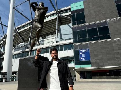 Kuldeep Yadav Remembers Idol Shane Warne My Hero Visits Iconic MCG Poses Spin King's Statue Ahead Border-Gavaskar Trophy Feels Like I've Lost Someone Family | Kuldeep Yadav Remembers Idol Shane Warne: वार्न मेरे हीरो, एमसीजी पहुंचे कुलदीप, कहा-मैंने परिवार से किसी को खो दिया...
