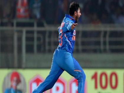 India vs Australia: Kuldeep Yadav becomes fastest Indian spinner to take 100 ODI wickets | IND vs AUS: कुलदीप यादव ने रचा इतिहास, बने सबसे तेज 100 वनडे विकेट लेने वाले भारतीय स्पिनर