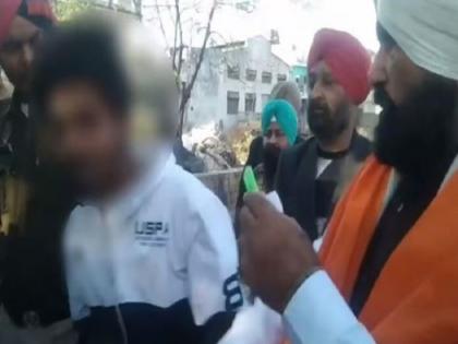 AAP MLA Kulwant Singh Sidhu Slaps Youth Accused Of Drug Use In Ludhiana Park; Video Goes Viral | आप विधायक कुलवंत सिंह सिद्धू ने लुधियाना पार्क में ड्रग्स ले रहे युवक को जड़ा थप्पड़; वीडियो हुआ वायरल