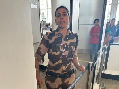 Who is Kulwinder Kaur Who slapped Kangana Ranaut publicly Know here | Kulwinder Kaur CISF: कौन हैं कुलविंदर कौर? जिसने सरेआम जड़ा कंगना रनौत को थप्पड़; जानें यहां Who is Kulwinder Kaur Who slapped Kangana Ranaut publicly Know here | Kulwinder Kaur CISF: कौन हैं कुलविंदर कौर? जिसने सरेआम जड़ा कंगना रनौत को थप्पड़; जानें यहां
