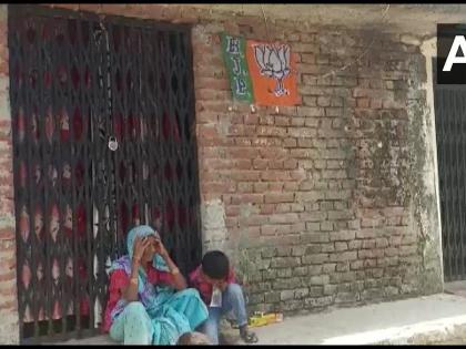 Kushinagar Assembly elections Muslim youth babar killed celebrating BJP's victory compensation Rs 2 Lakhs family CM Yogi Adityanath announces | कुशीनगर विधानसभा चुनावः मारे गए बीजेपी कार्यकर्ता बाबर के परिवार को 2 लाख रुपये मुआवजा, योगी सरकार ने किया ऐलान Kushinagar Assembly elections Muslim youth babar killed celebrating BJP's victory compensation Rs 2 Lakhs family CM Yogi Adityanath announces | कुशीनगर विधानसभा चुनावः मारे गए बीजेपी कार्यकर्ता बाबर के परिवार को 2 लाख रुपये मुआवजा, योगी सरकार ने किया ऐलान