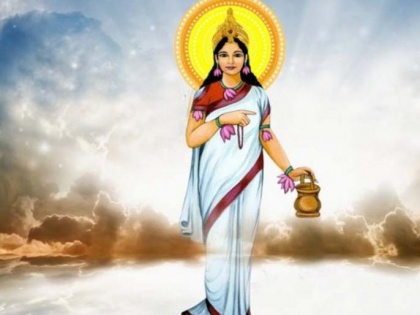 Chaitra Navratri 2019: 4th day goddess Kushmanda devi worship method fast benefits | आज नवरात्रि का चौथ दिन, इस महामंत्र से देवी कुष्मांडा को करें खुश, भोग में बनाएं ये मीठी चीज