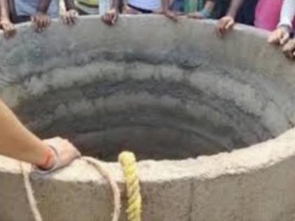 Kerala Woman fell in 50 feet deep well local people fire department officials pulled out safely | केरल: 50 फीट गहरे कुएं में गिरी महिला, लोग और अधिकारियों ने निकाला बाहर Kerala Woman fell in 50 feet deep well local people fire department officials pulled out safely | केरल: 50 फीट गहरे कुएं में गिरी महिला, लोग और अधिकारियों ने निकाला बाहर