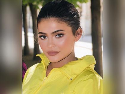 kylie jenner youngest billionaire Forbes Facebook Mark Zuckerberg | मार्क जुकरबर्ग को पछाड़ 20 साल वर्षीय काइली जेनर बनीं अरबपति, 90 करोड़ डॉलर की हैं मालिक kylie jenner youngest billionaire Forbes Facebook Mark Zuckerberg | मार्क जुकरबर्ग को पछाड़ 20 साल वर्षीय काइली जेनर बनीं अरबपति, 90 करोड़ डॉलर की हैं मालिक