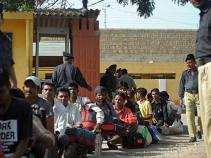 Pakistan has acknowledged the custody of 483 fishermen who are Indian or believed-to-be-Indian in their jails | पाक जेल में बंद 483 भारतीय मछुआरे, संसद सदस्यों ने कहा- जल्द हो रिहाई