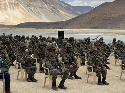 Jammu and Kashmir Ladakh front Soldiers exchange troops Siachen LAC deployment | लद्दाख के मोर्चे पर सैनिकों की अदला-बदली शुरू, सियाचिन से लाए जा रहे जवान, एलएसी पर तैनाती