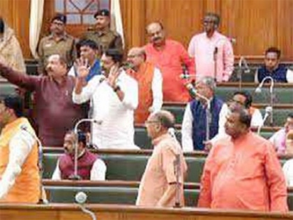 Bihar: Speaker suspends BJP MLA from the House for two days for breaking mike | बिहार: माइक तोड़ने के आरोप में विधानसभा अध्यक्ष ने भाजपा विधायक को दो दिनों के लिए किया सदन से निलंबित