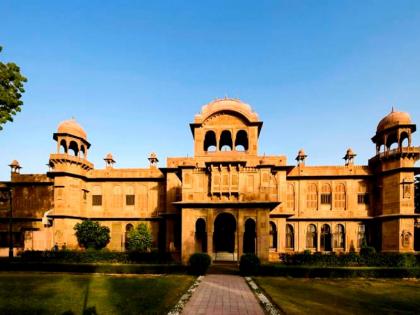 CPI (M) objected to the maintenance of the Red Fort for the private institution | माकपा ने लाल किले के रखरखाव निजी संस्था को देने पर आपत्ति जताई