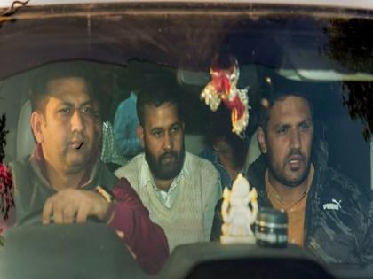 Parliament security breach: Patiala court sends prime accused Lalit Jha to 7-day police remand | Parliament Security Breach: पटियाला कोर्ट ने मुख्य आरोपी ललित झा को 7 दिन की पुलिस रिमांड पर भेजा