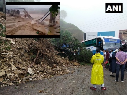 Himachal Pradesh 14 people feared dead due to flash floods and landslides in Mandi Chakki bridge washed away | हिमाचल प्रदेश: मंडी में अचानक आई बाढ़ और भूस्खलन से 14 लोगों की मौत की आशंका, कांगड़ा जिले का चक्की पुल बारिश में ढहा, NH5 बंद