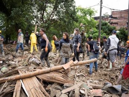 At least 14 killed 35 injured in Colombia landslide President Ivan Duque offers condolences | दर्दनाक हादसाः कोलंबिया में भूस्खलन से 14 लोगों की मौत, 35 लोग घायल, बचाव दलों ने 60 से अधिक घरों को खाली कराया