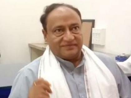 indore mp Congress expels Digvijay Singh younger brother Laxman Singh Rahul Gandhi and Robert Vadra country paying price immaturity | राहुल गांधी और रॉबर्ट वाड्रा की अपरिपक्वता का खामियाजा देश भुगत रहा?, कांग्रेस ने दिग्विजय सिंह के छोटे भाई लक्ष्मण सिंह को निकाला indore mp Congress expels Digvijay Singh younger brother Laxman Singh Rahul Gandhi and Robert Vadra country paying price immaturity | राहुल गांधी और रॉबर्ट वाड्रा की अपरिपक्वता का खामियाजा देश भुगत रहा?, कांग्रेस ने दिग्विजय सिंह के छोटे भाई लक्ष्मण सिंह को निकाला