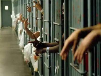 Gayatri Mantra and Mahamrityunjay Mantra will be played in up jails minister Dharamveer Prajapati | अब यूपी के जेलों में बजेगा गायत्री मंत्र और महामृत्युंजय मंत्र, उत्तर प्रदेश के मंत्री ने कहा- कैदियों के लिए संतों के उपदेश होंगे