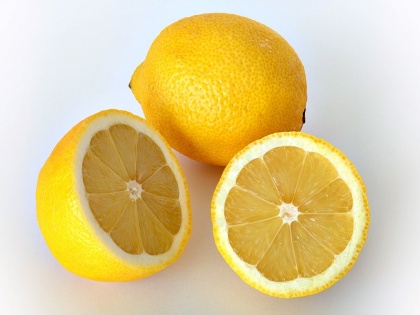 lemon and Lemon Peel fitness Benefits nebu ke chilke ke faydey health tips in hindi | मत फेंका कीजिए नींबू के छिलके, इसके न्यूट्रिशनल वैल्यू और फायदे जानकर आप भी रह जाएगे दंग, जानें लाभ-उपयोग का तरीका