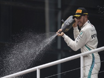F1: Lewis Hamilton wins Emilia Romagna GP as Mercedes clinch record 7th constructors title | F1: लुईस हैमिल्टन ने 93वीं एफवन रेस जीती, वालटेरी बोटास को 5.7 सेकेंड से पछाड़ा