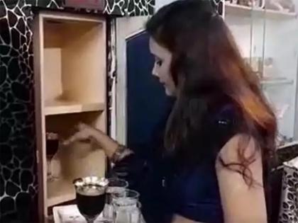 husband gave such a gift his wife even Taj Mahal has faded uttar pradesh | पति ने पत्नी को दिया ऐसा तोहफा, ताजमहल भी पड़ गया फीका, जाने आखिर क्या है पूरा मामला