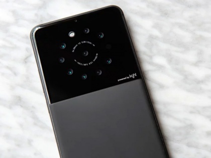 Light Built a Smartphone with 9 Lens Camera | 3 कैमरों के बाद जल्द आ रहा है 9 लेंसों वाला अनोखा कैमरा स्मार्टफोन, ये हो सकती है कीमत