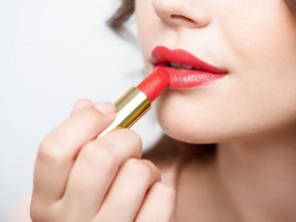 Know what the colour of your lipstick says about you | आपकी लिपस्टिक का रंग खोलता है स्वभाव के कई राज